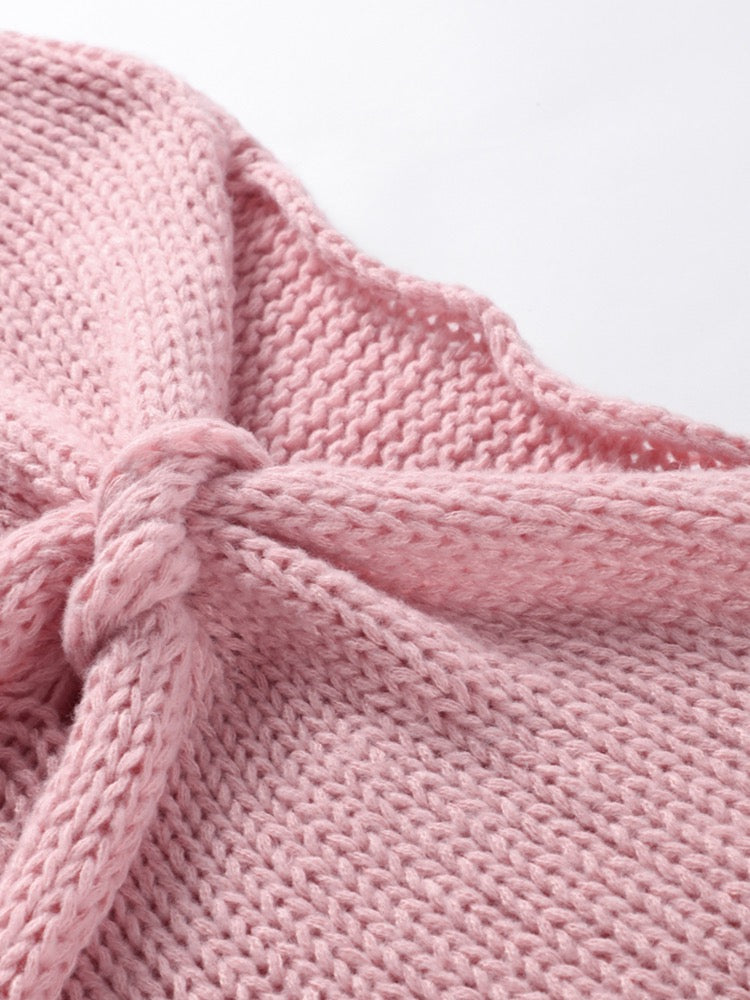 Gestrickter Schnürpullover
