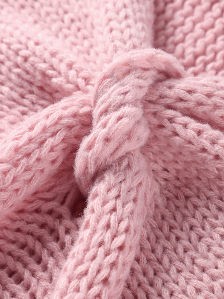 Gestrickter Schnürpullover
