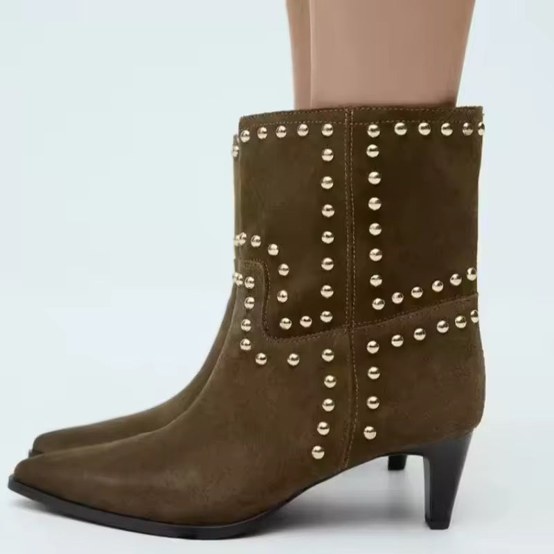 Booties aus Samt mit Nieten