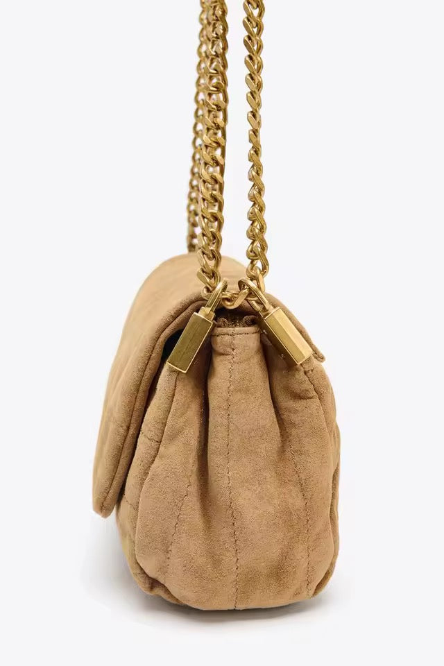 Schultertasche aus Wildleder