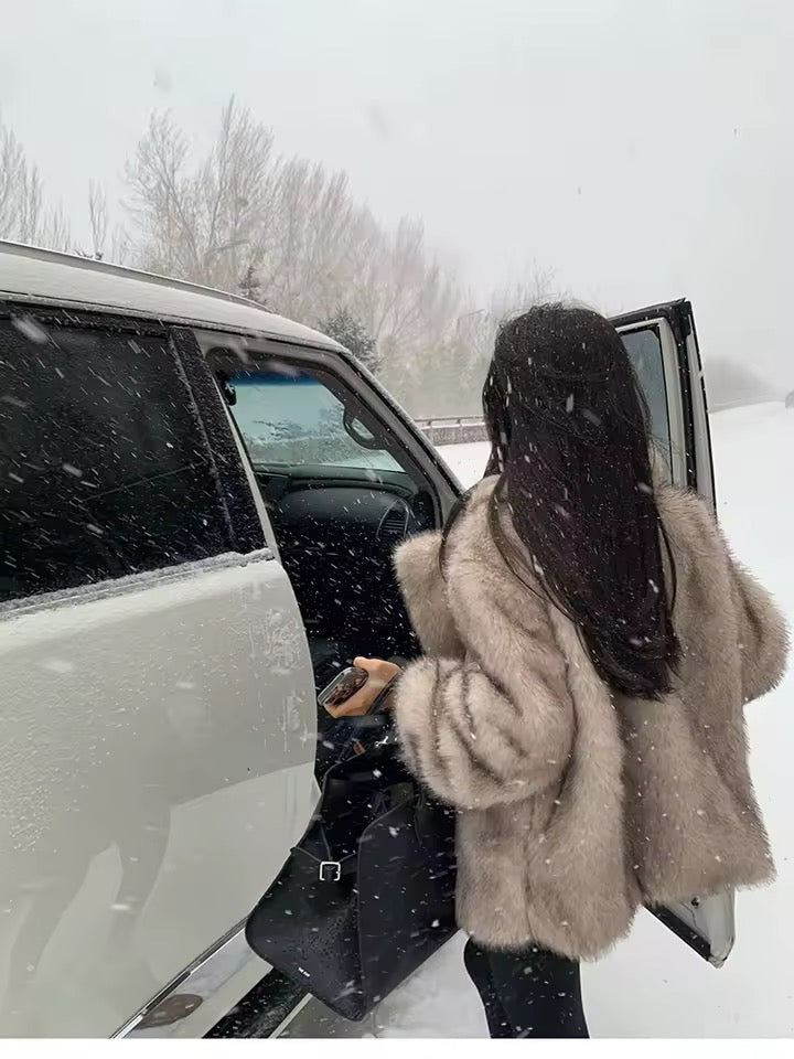 Oversize Faux Pelzmantel