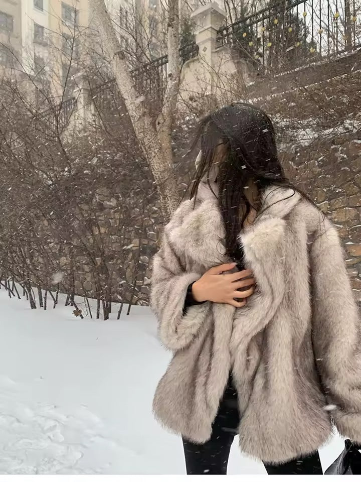 Oversize Faux Pelzmantel
