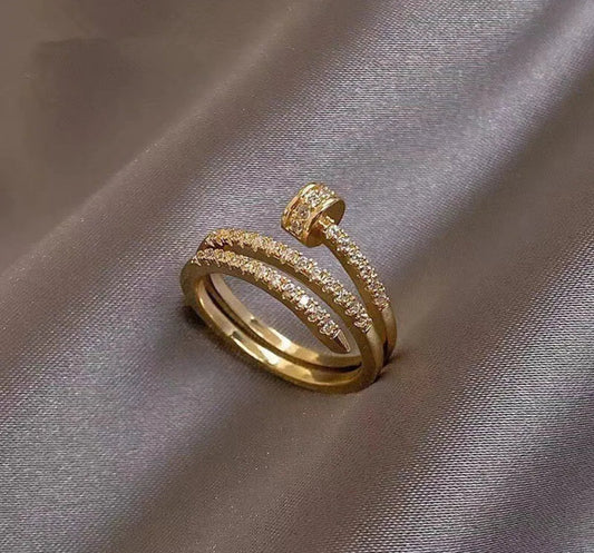 Goldfarbener Ring