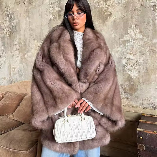 Faux Pelzmantel