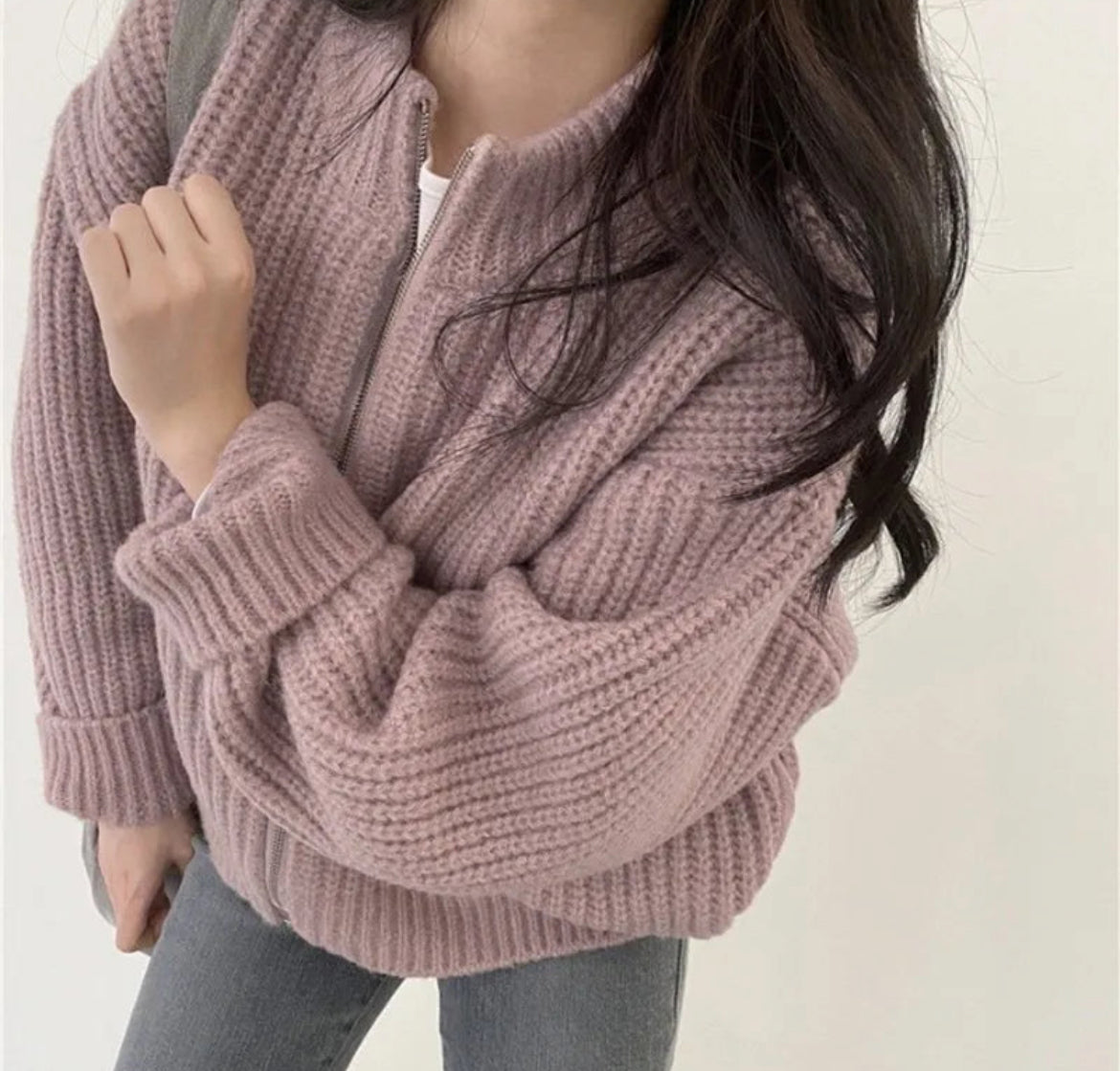 Strickjacke mit Puffärmeln