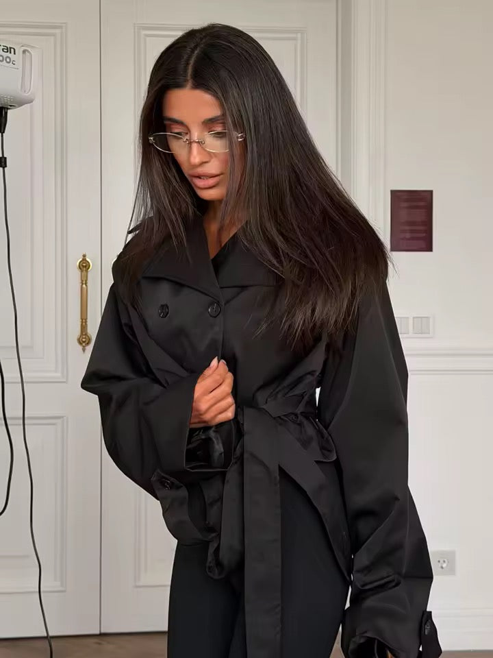 Kurzer Trenchcoat