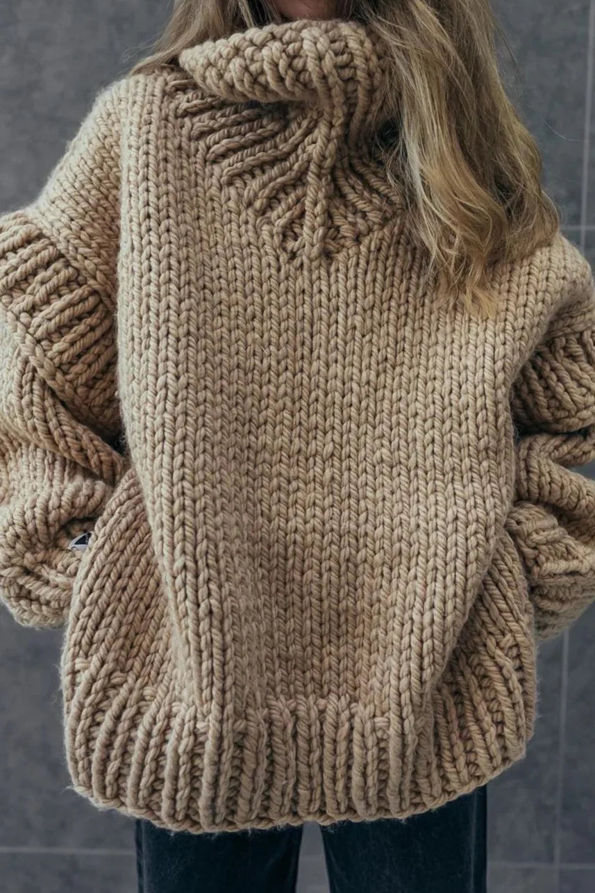 Einfarbiger Strickpullover